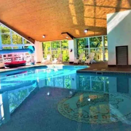 Jaw-dropping With Hot Tub On Tatil Evi