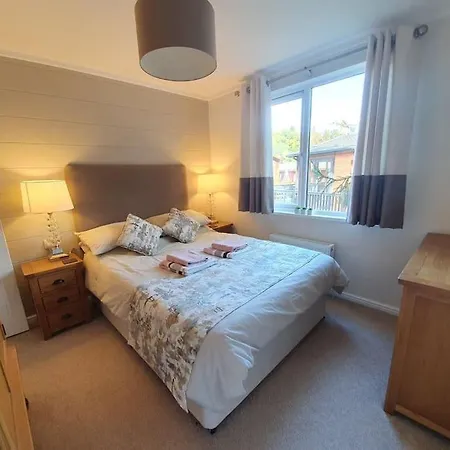 Jaw-dropping With Hot Tub On Holiday home *