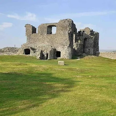 Jaw-dropping With Hot Tub On Tatil Evi Windermere