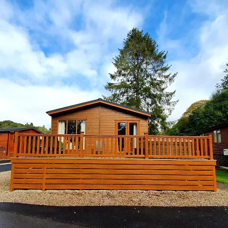 بيت للعطل Jaw-dropping With Hot Tub On ويندرمير