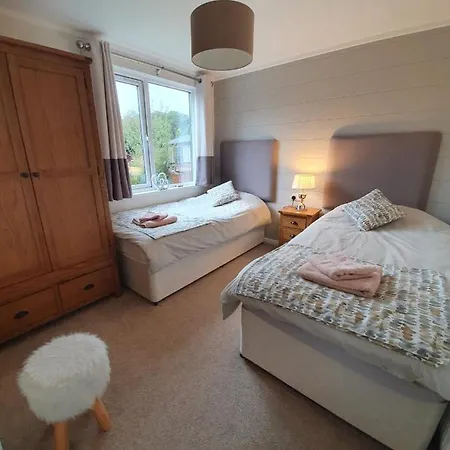 Jaw-dropping With Hot Tub On Windermere