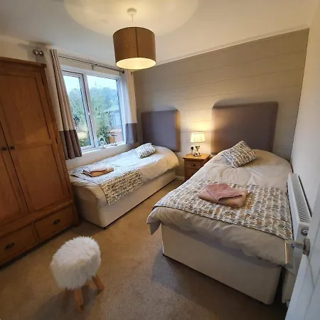 Jaw-dropping With Hot Tub On Holiday home