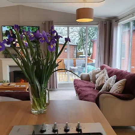 Jaw-dropping With Hot Tub On 度假居