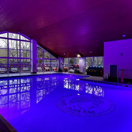 Jaw-dropping With Hot Tub On *